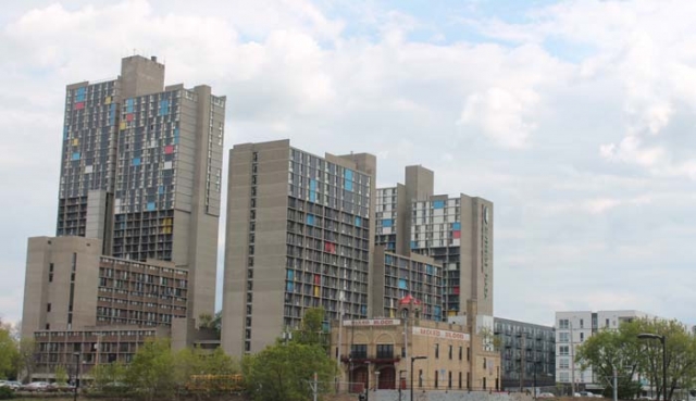 Skyline of the Cedar-Riverside neighborhood | MNopedia