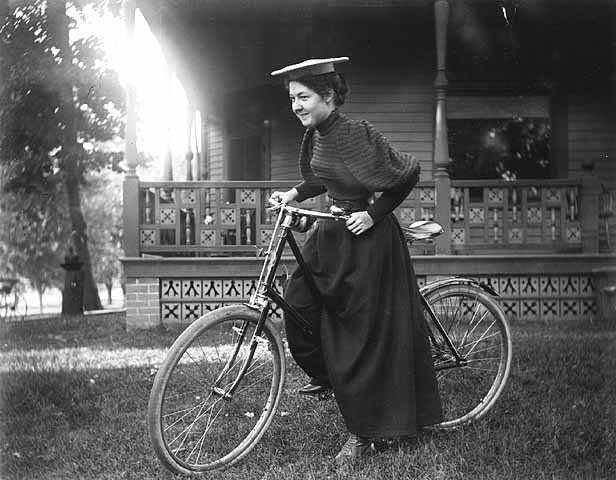 Woman and bicycle | MNopedia