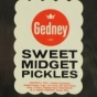 Color image of Gedney Sweet Midget Pickles label, c.1958.