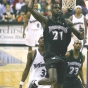 Kevin Garnett dunking