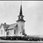 Photograph of St. Lucas Norwegian Lutheran Church and congregation