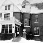 Black and white photograph of the exterior of the Emanuel Cohen Memorial Center at 909 Elwood Avenue in Minneapolis, 1925.