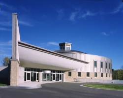 Color photograph of the exterior of Bet Shalom Congregation in Minnetonka. Photographed by Phillip Prowse c.2010.
