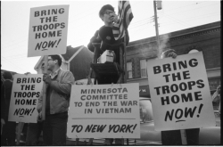 peace marches during vietnam war