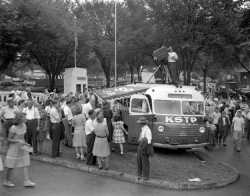 Black and white photograph of Minnesota State Fair-goers at KSTP television cameras of the telemobile, 1947.