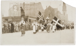 Photograph of 1914 women' suffrage parade