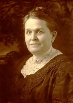 Black and white photograph of Mary Mehegan Hill, c.1910. 