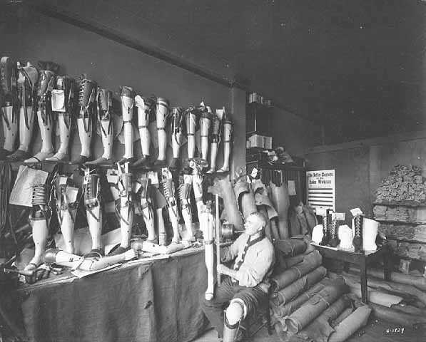 Black and white photograph of the interior of the Artificial Limb Company, Minneapolis, 1918.