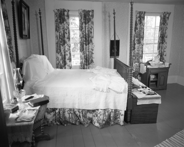 Bedroom in Folsom House