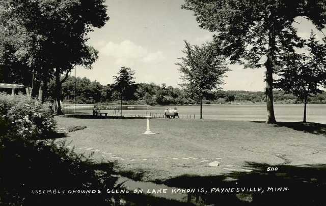 Postcard depicting the assembly grounds of the Farmers’ Bureau camp at Lake Koronis near Paynesville, Minnesota, ca. 1950s.