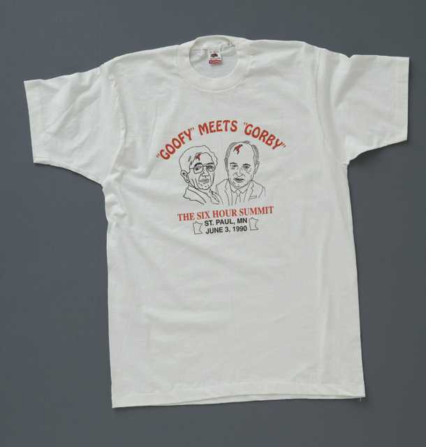 'Goofy Meets Gorby' t-shirt