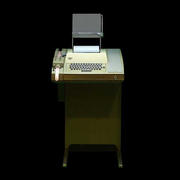 Color image of a Teletype terminal, 2011. Photographed by Wikipedia user Rama. 