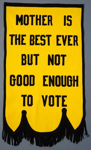 Woman-suffrage banner used by the St. Paul Political Equality Club, 1920–1936.