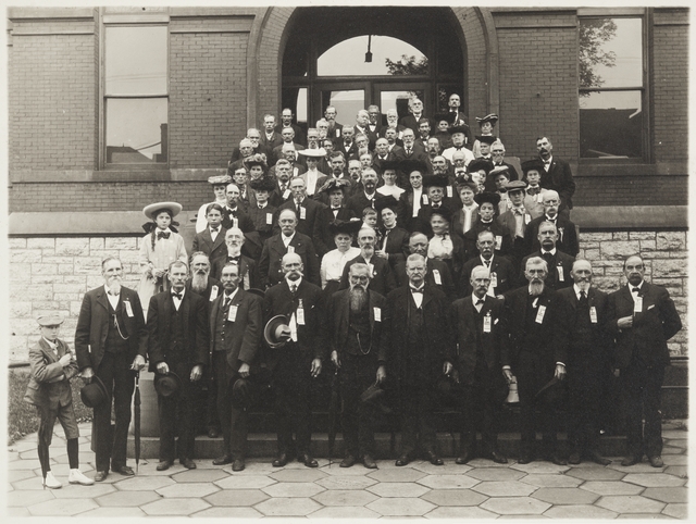 Black and white photograph of Seventh Minnesota veterans, 1905. 