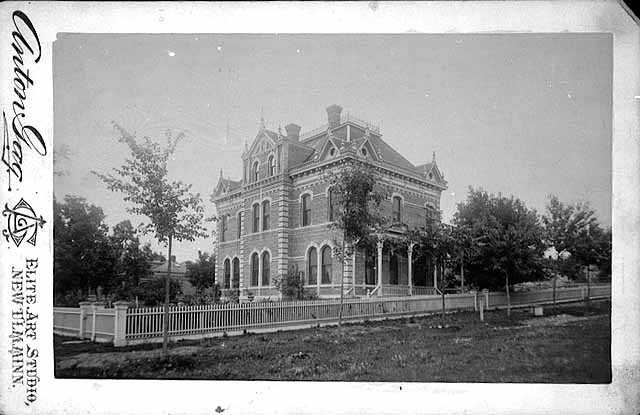 Photograph of the Gág family home at 200 South German Street in New Ulm. Taken by Anton Gág c.1890.