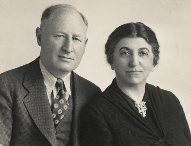 Black and white photograph of Arthur and Fanny Brin, undated. From the Arthur Brin and family papers (1891–1988) in the Manuscript Collection of the Minnesota Historical Society.