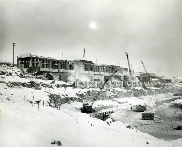 Erie Mining Company’s Concentrator Building under construction, ca. 1954. The Concentrator Building—where taconite is finely ground and iron ore is removed from the rock—was built near Hoyt Lakes around 1954.