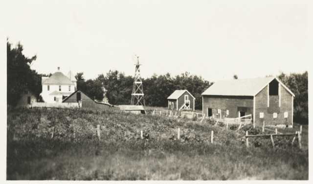 Black and white photograph of Jacob DeMong Farm, Murray County, ca. 1910.