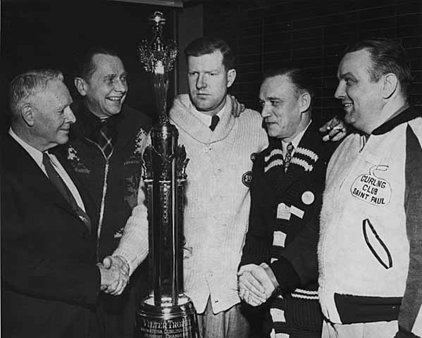 Members of the St. Paul Curling Club.