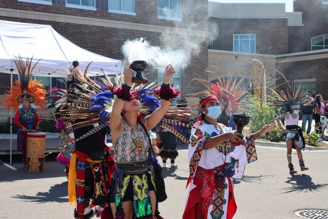 Dancers at Fiesta Latina 2021