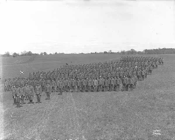 Black and white photograph of a full Battalion of Minnesota Home Guard at Glenwood Park, Minneapolis, 1918.