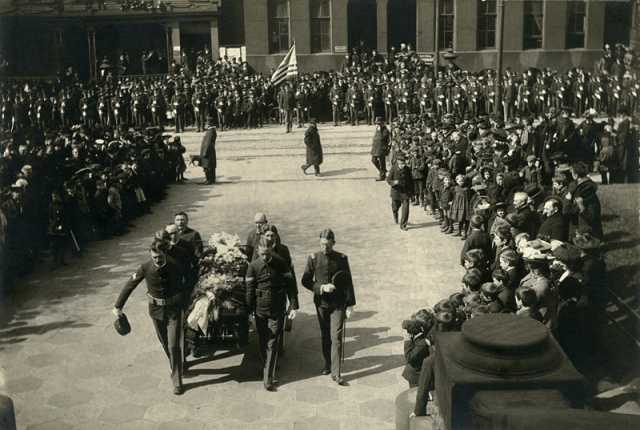 Photograph of Ramsey's funeral procession