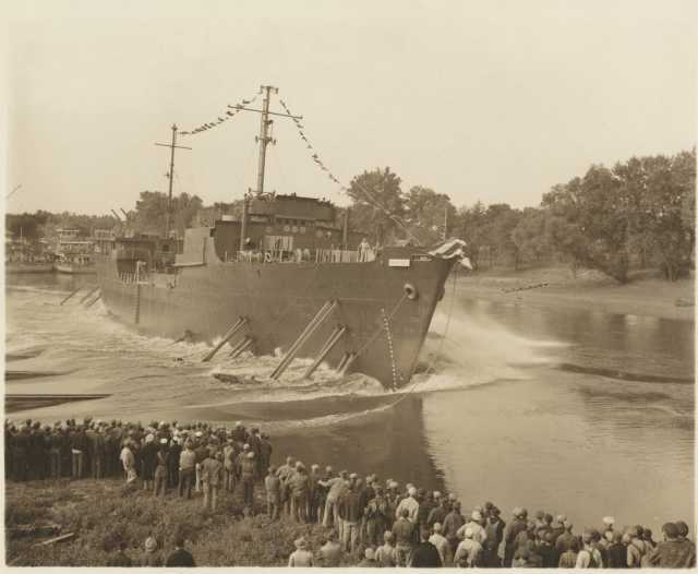 Black and white photograph of the launching of the Genesee at Port Cargill, Savage, September 4, 1943.