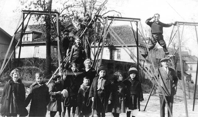 Black and white photograph of the playground of the Jewish Sheltering Home for Children in Minneapolis, c.1925.