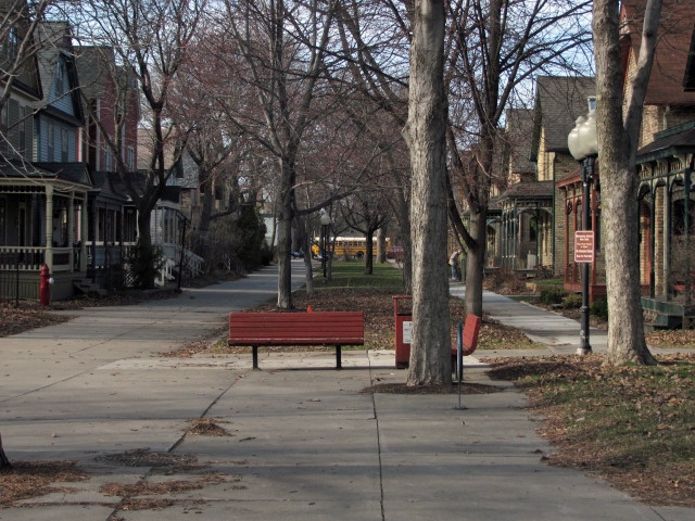 Color image of Milwaukee Avenue, Minneapolis, 2014.