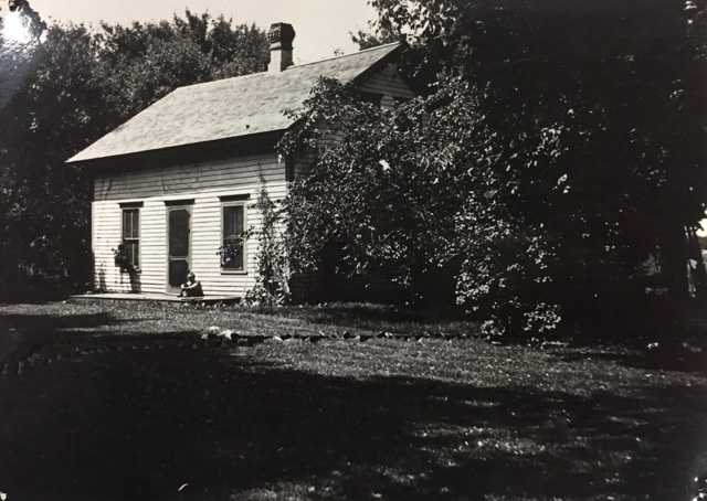 Probstfield farmhouse, Oakport