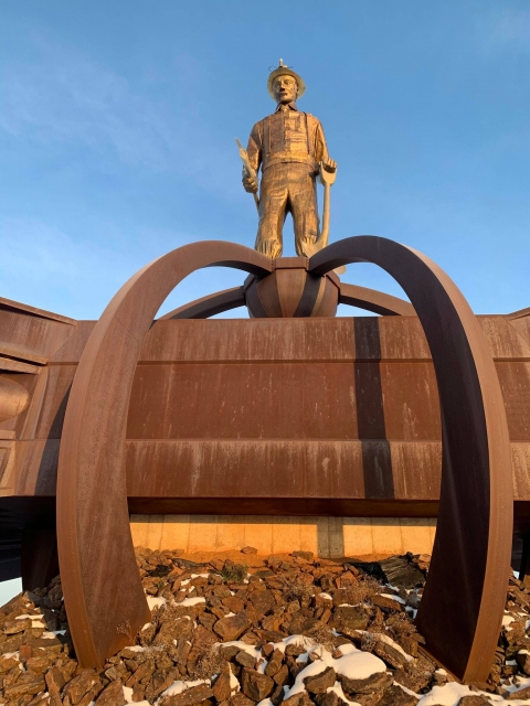 Front view of Iron Man Memorial