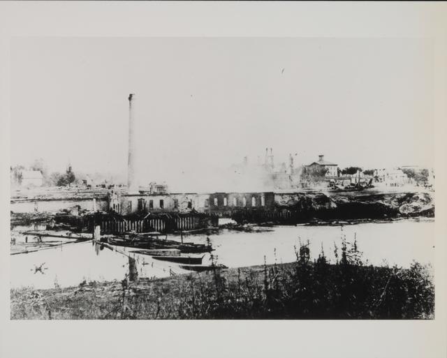 Pillsbury Lincoln Mill after it was destroyed by fire