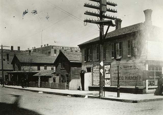 Intersection of Sixth and Minnesota Streets, St. Paul