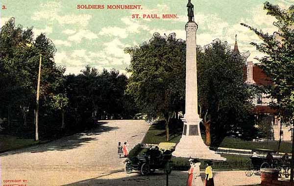 Soldiers and Sailors Monument postcard