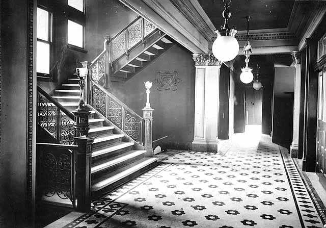 Black and white photograph of the interior of the St. Paul Commercial Club in the Commerce Building, 1912.