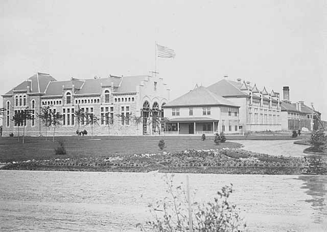 Black and white photograph of St. Cloud State Reformatory, c.1915.