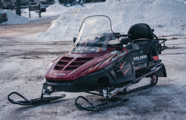 Polaris 500 Indy Classic snowmobile at Jay Cooke State Park, Minnesota. Photograph by Flickr user Tony Webster. CC BY 2.0.