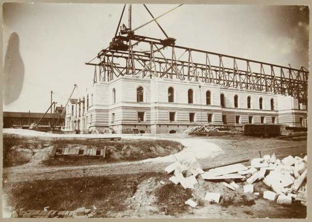 State capitol construction
