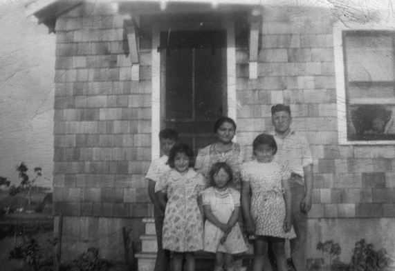 Picture of the Wabasha Family, circa 1938