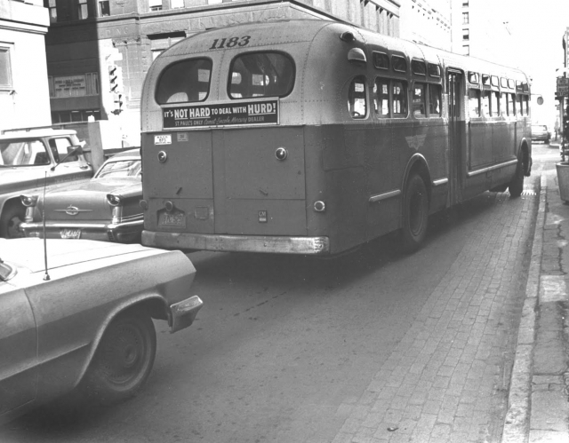 Aging bus operated by Twin City Lines, ca. 1960s. Photo by the St. Paul Pioneer Press; used with permission.