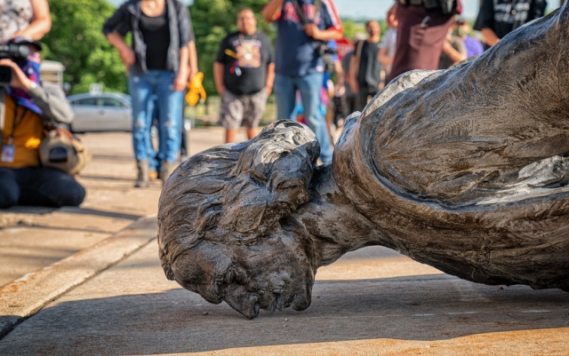 Christopher Columbus statue torn down