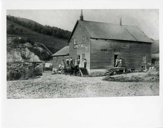 Black and white photograph of Hawkeye Mills, Hay Creek.