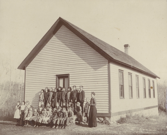 Hannah Jensen with her students