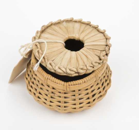 Grass hot pad and wicker basket for doll