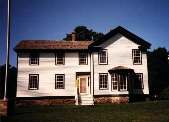 Color image of the Banfill Tavern/Locke House, 1989.