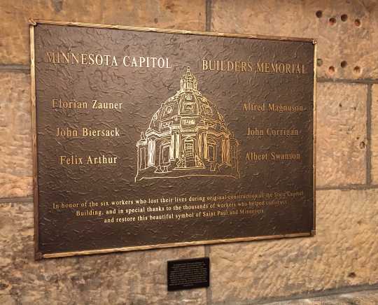 Capitol builders’ memorial plaque
