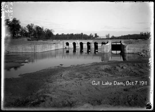 Gull Lake Dam