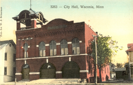 Color postcard depecting Waconia City Hall.