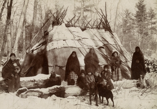 Black and white photograph of Ojibwe on the St. Croix River, 1885. 