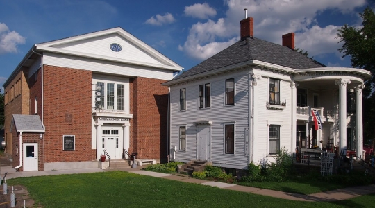 Colonial Hall and Masonic Lodge No. 30